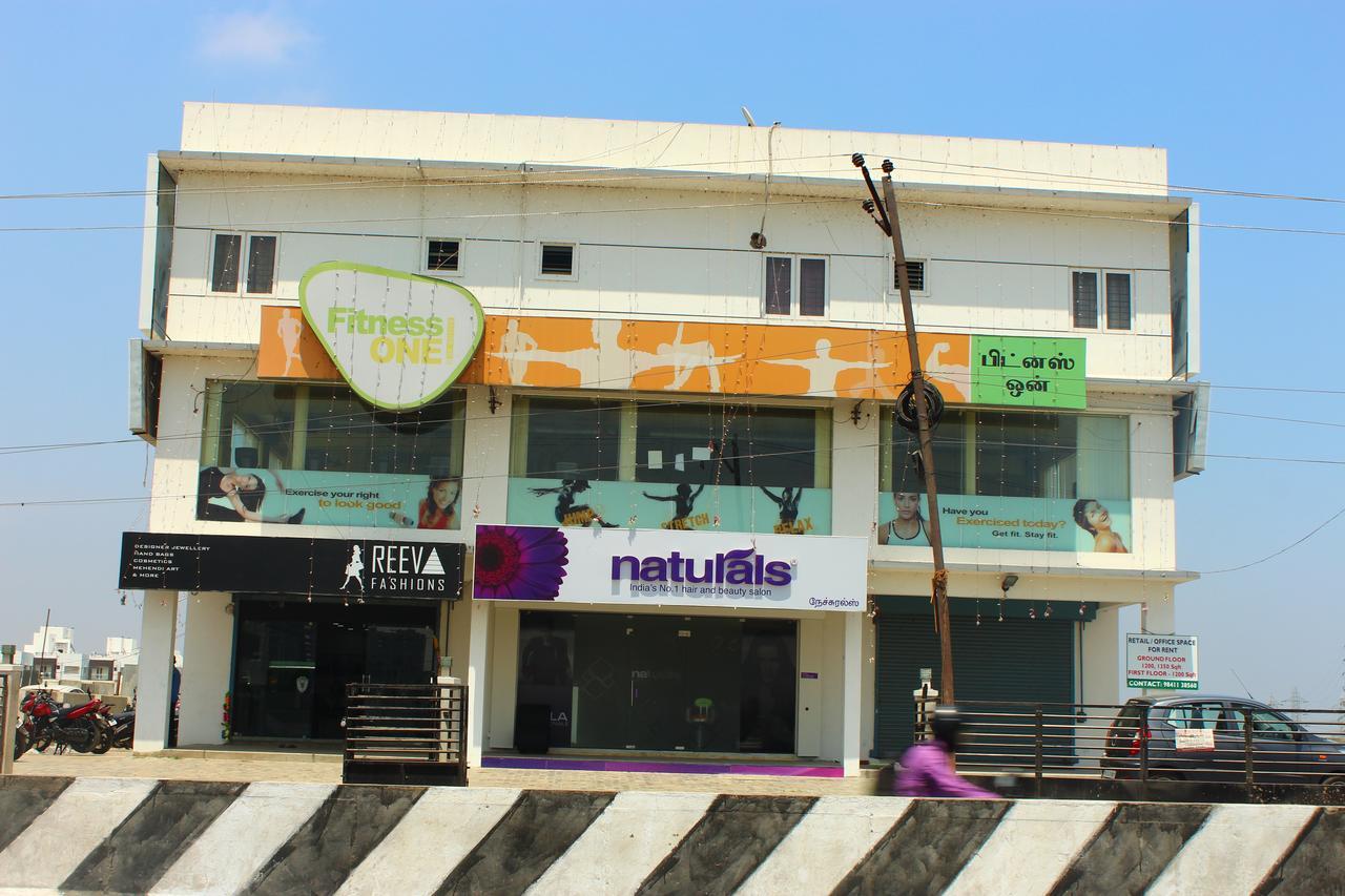 Chandran Hyline Madras Buitenkant foto