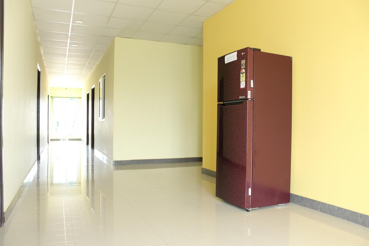 Chandran Hyline Madras Buitenkant foto