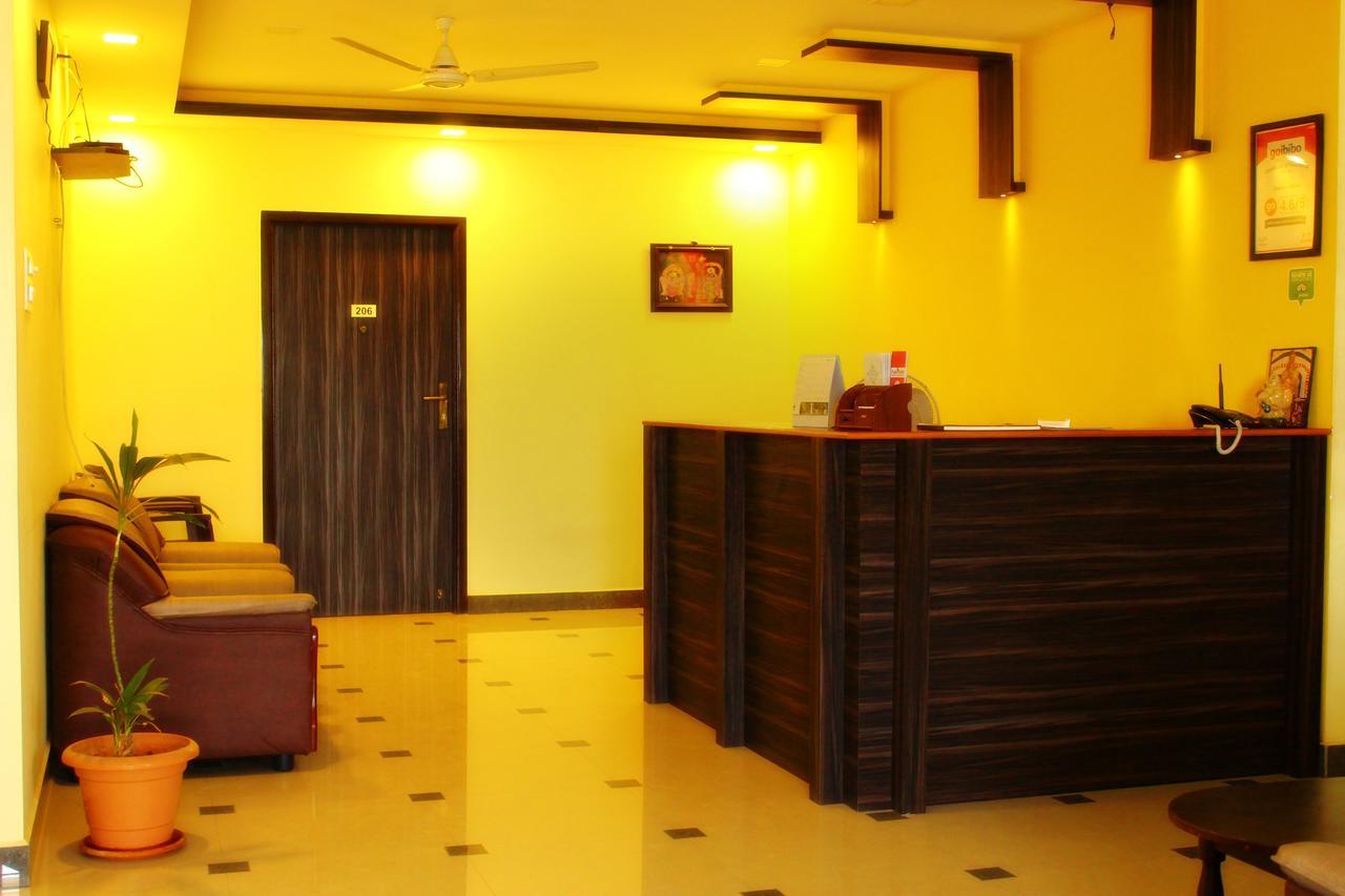 Chandran Hyline Madras Buitenkant foto